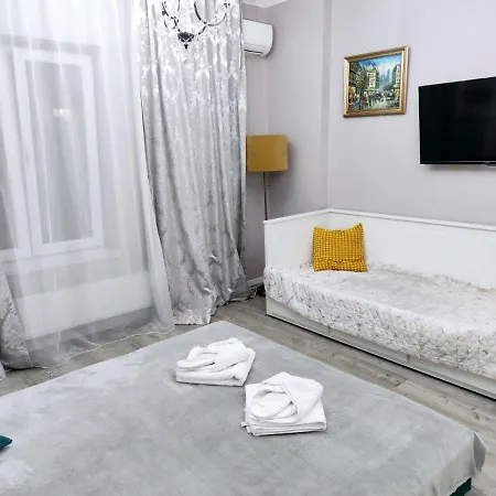 شقة Chic Old Center - Ivo19 *