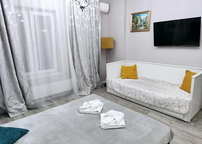 Апартаменти Chic Old Center - Ivo19 *