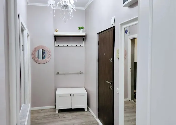 Chic Old Center - Ivo19 Бухарест