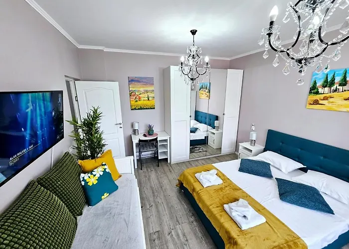 Chic Old Center - Ivo19 Бухарест