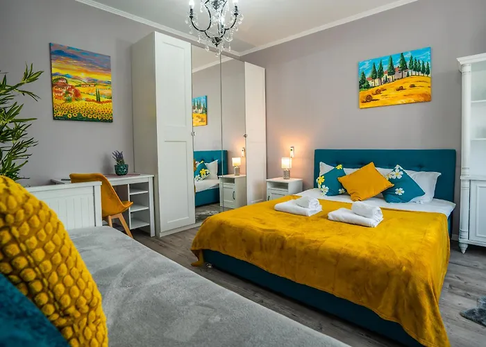 Chic Old Center - Ivo19